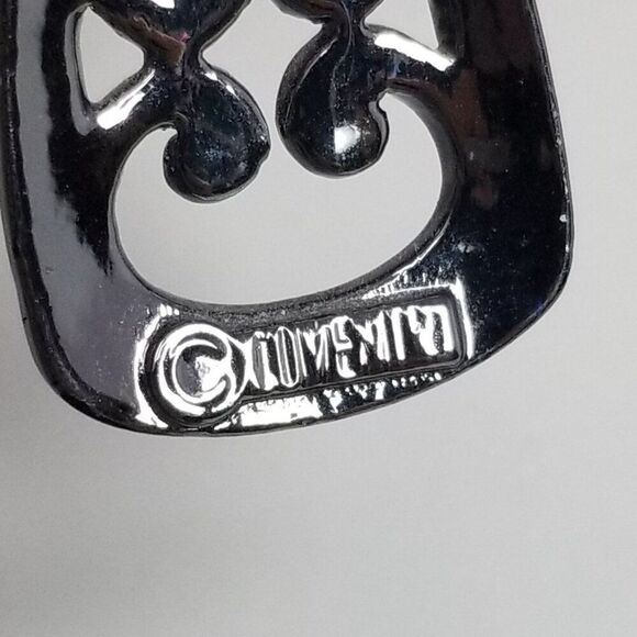 Vintage Sarah Coventry Large Dark Silver Gray Cross Pendant Necklace, Signed - Picture 4 of 10